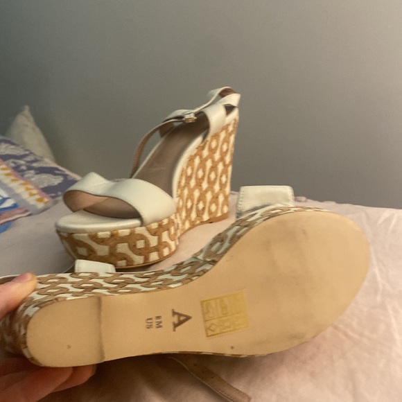 ANTHROPOLOGIE White Leather Open Toe Platform Wedge, Size 8 - Picture 9 of 9
